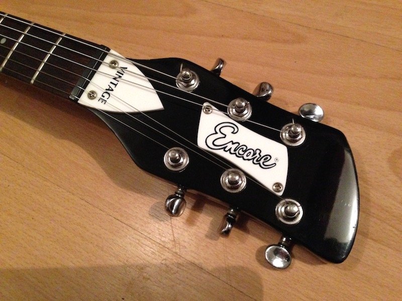 Encore Vintage Rickenbacker Copy - Another Average Guitar Player